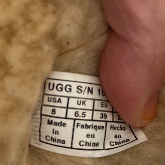 Ugg Women's Bailey Bow II - size 8 - Picture 7 of 9